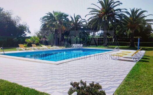 R6174 – Encantador chalet individual en una sola planta con licencia turística y alta rentabilidad!