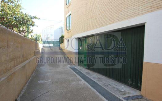 R5850 Inmobiliaria La Dorada presenta: amplio parking subterráneo en Cambrils