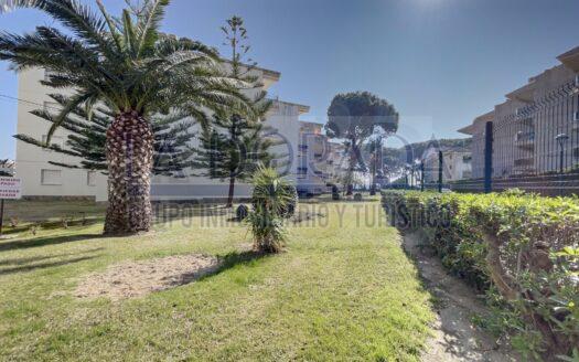 R6190 – Vivienda con amplia terraza y parking subterráneo