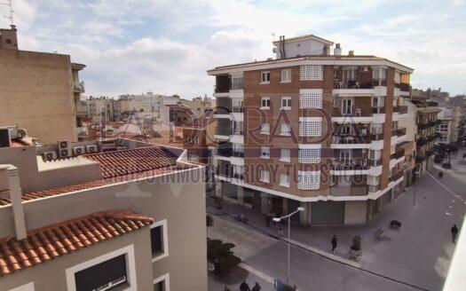 R6198 Piso en zona Puerto