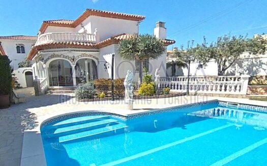 R 1263 Villa de lujo – Miami Playa