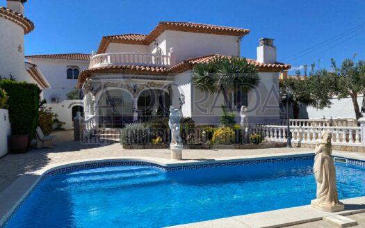 R 1263 Villa de lujo – Miami Playa