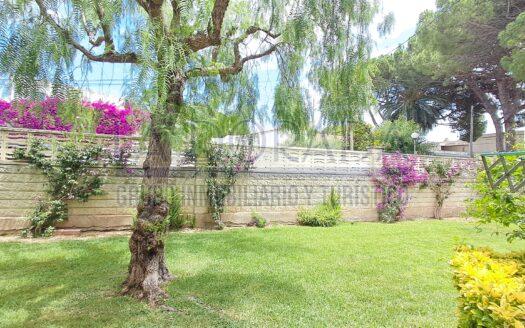 R6235 – ¡Estudio reformado en 1a línea de Vilafortuny!